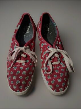 Keds by TAYLOR SWIFT  Red Canvas Sneakers with Teal Print  size 9